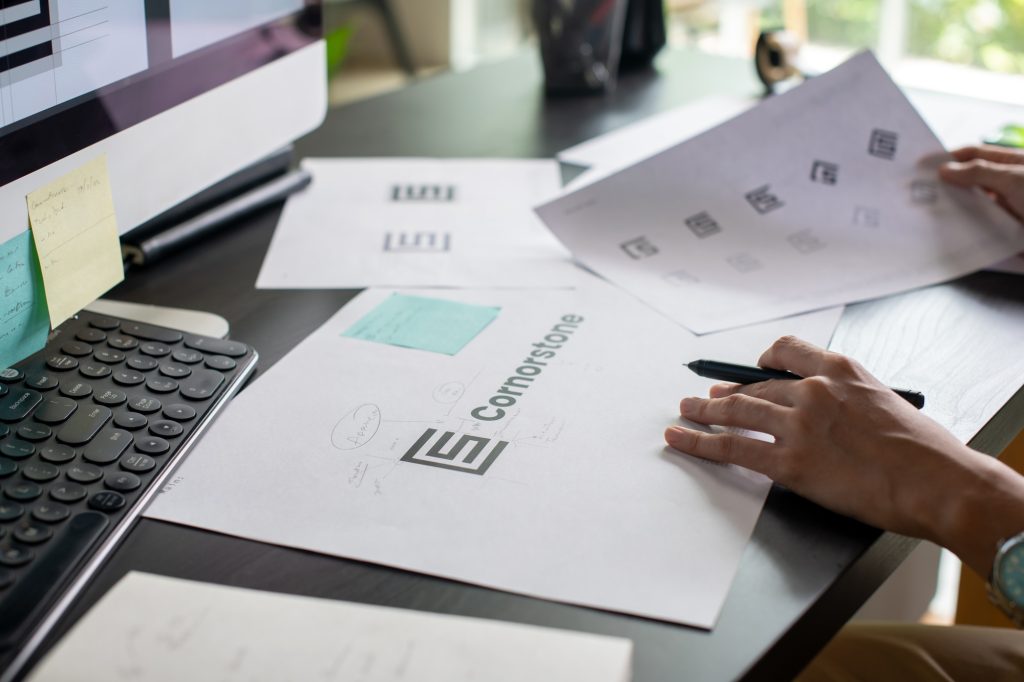 5 Best Software for Designing Logos