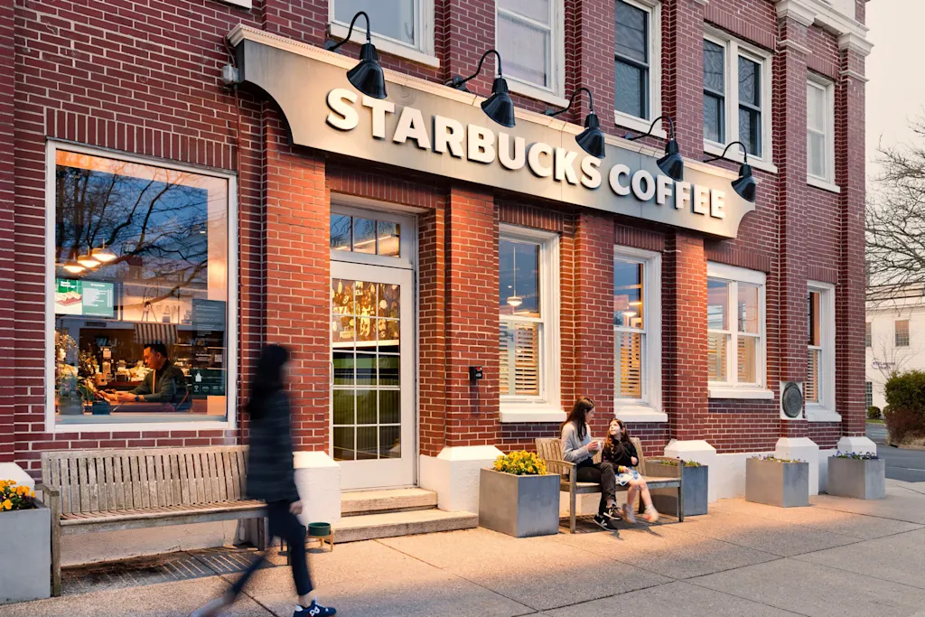 Customers go ‘Back to Starbucks’ as company posts first U.S. growth in 2 years