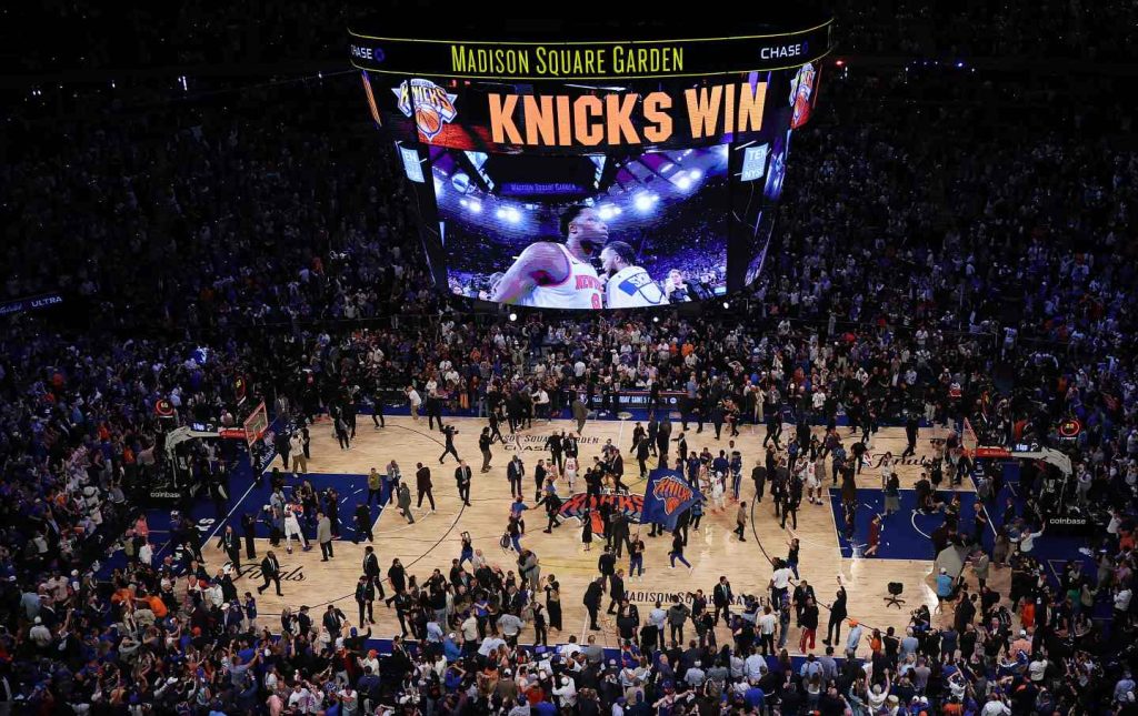 With the Trump Stench Gone, the Knicks Make History