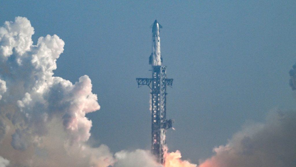 ‘Extreme concern’: 2 big reasons why the SpaceX IPO is worrying some stock market watchers