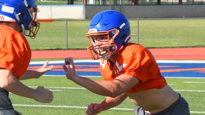 Edison Football Rises With Championship Ambitions