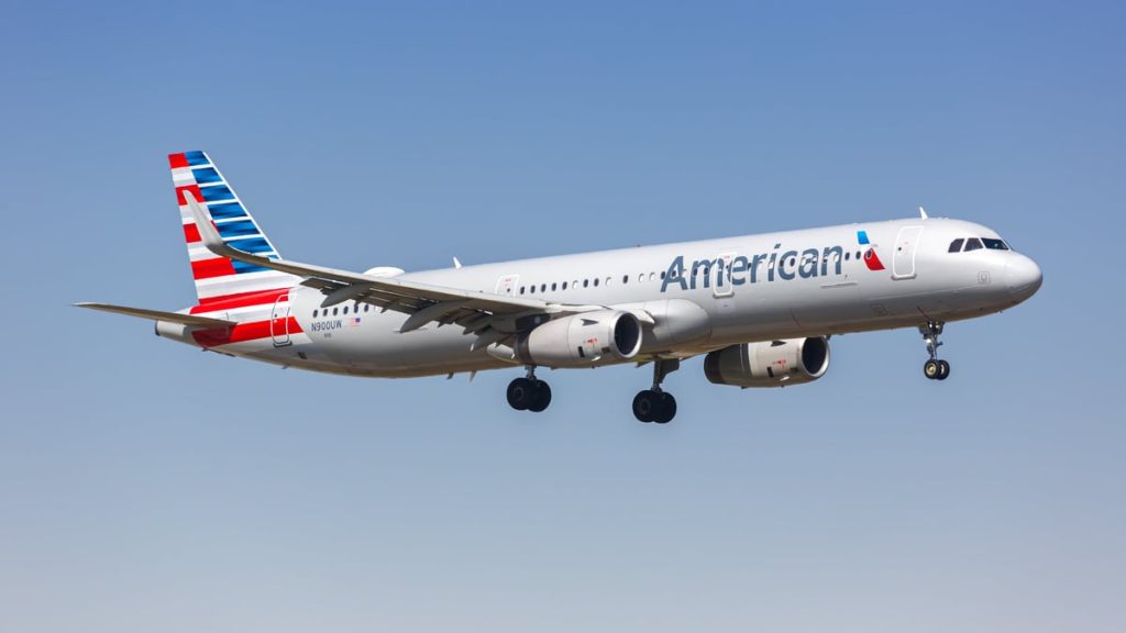 Laptop Battery Ignites Mid-Flight on American Airlines