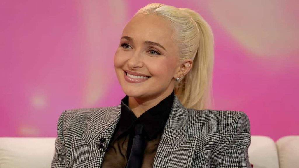 Hayden Panettiere Suffered Severe Pain Before Death, Mother Says