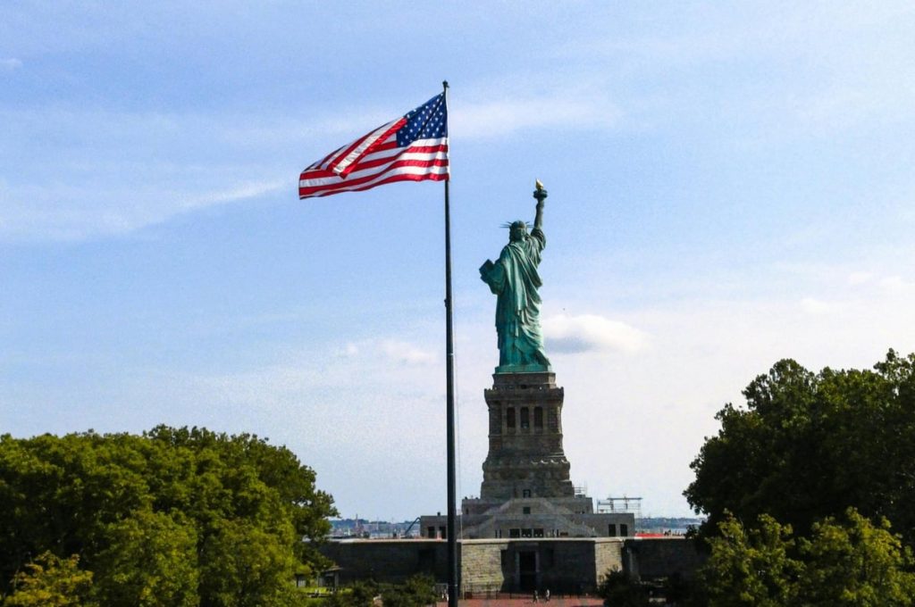 US National Debt Hits Record $40 Trillion