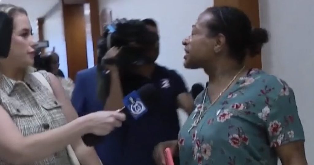 “Im a Celebrity. Get Out of My Face B*tch” * The Gateway Pundit * by Jordan Conradson