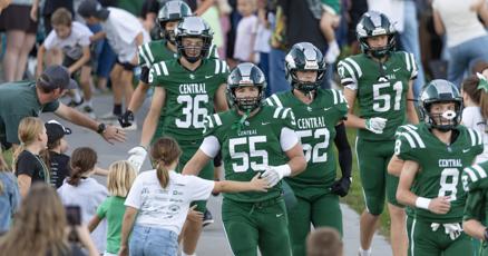 Billings Central Cruises to Homecoming Victory
