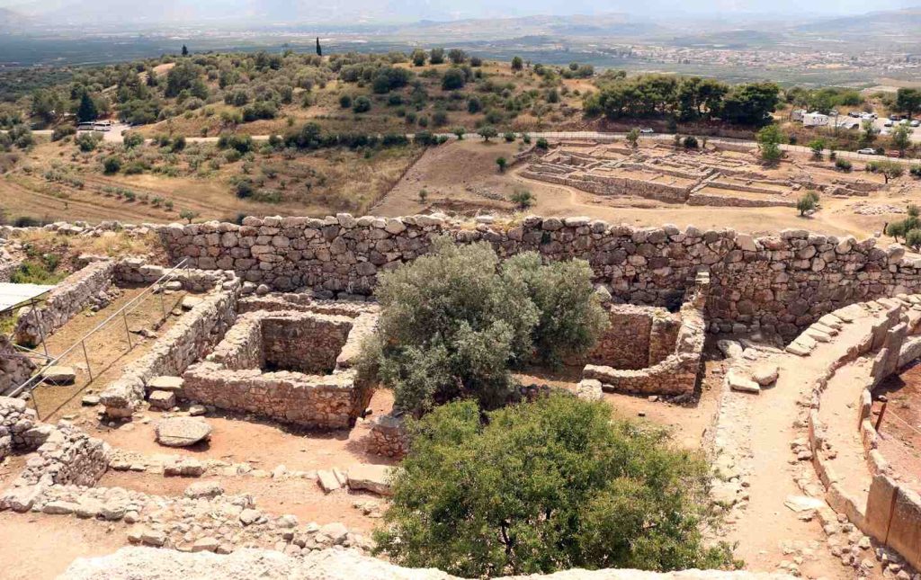 How Civilizations Fall—With Patrick Wyman
