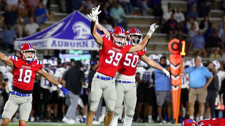 Hoover Visits Vestavia Hills in Alabama High School Football Showdown