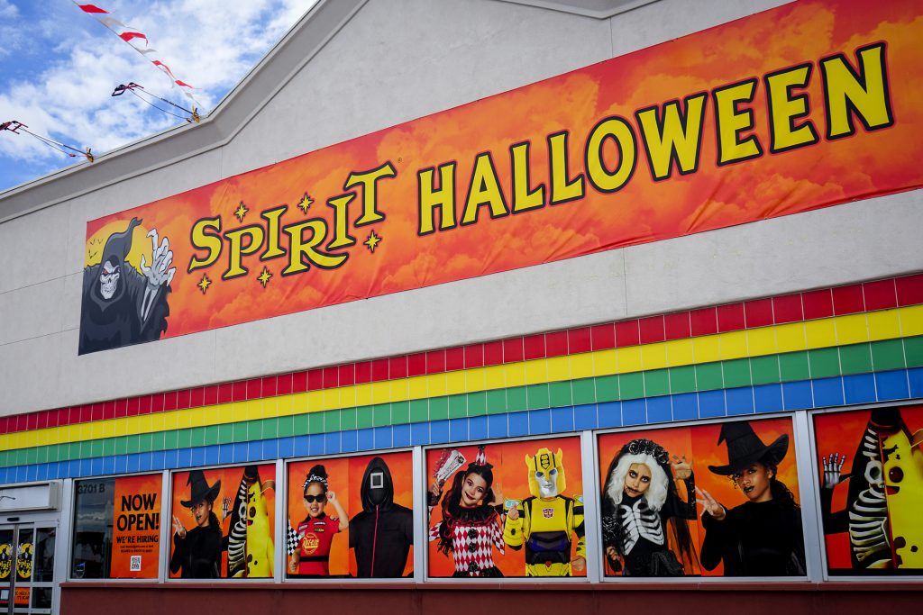 How Spirit Halloween Rose From a Sleepy Women’s Clothing Store